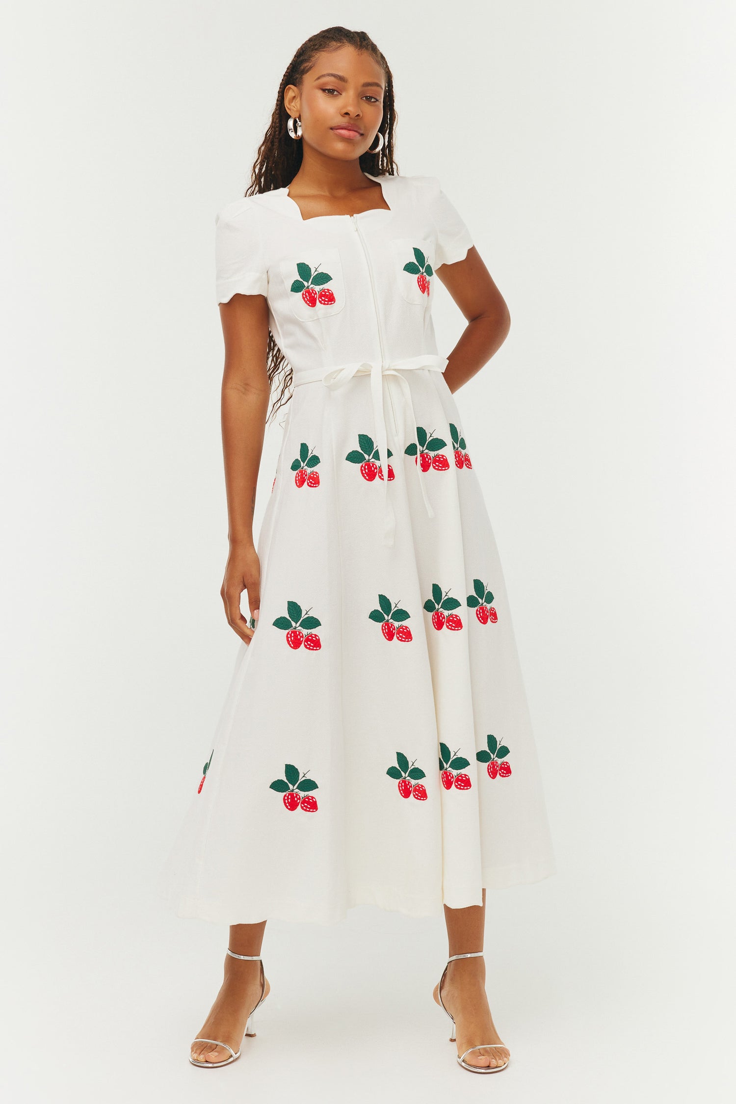 Scalloped Rio Dress W. Embroidery - Large Strawberry Embroidery 6 / Large Strawberry Embroidery Scalloped Rio Dress W. Embroidery - Large Strawberry Embroidery 6 / Large Strawberry Embroidery